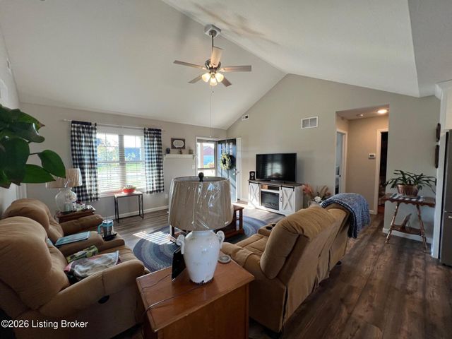 305 Oak Hill Ct, Bardstown, KY 40004