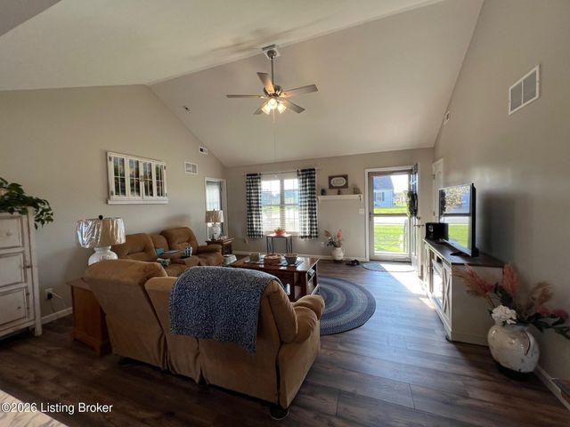 305 Oak Hill Ct, Bardstown, KY 40004
