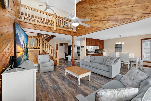 402 34th Ave. N, North Myrtle Beach, SC 29582