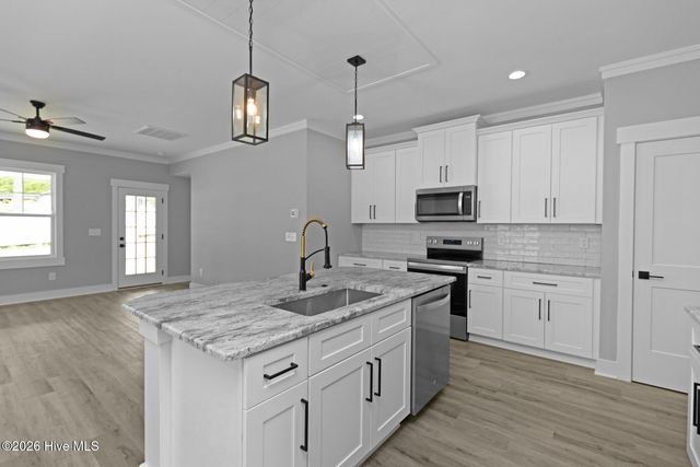 410 Summit Street, Aberdeen, NC 28315