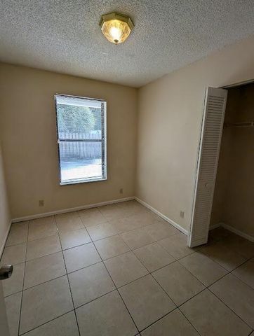 1157 Hyacinth Place, Wellington, FL 33414