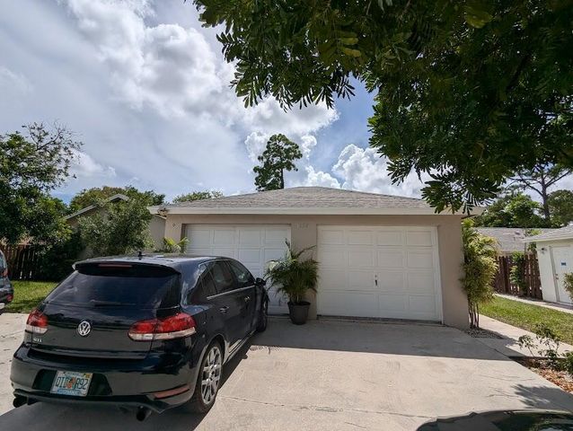1157 Hyacinth Place, Wellington, FL 33414