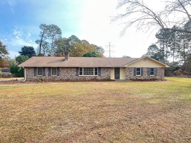 879 Twin Lakes Drive, Sumter, SC 29154