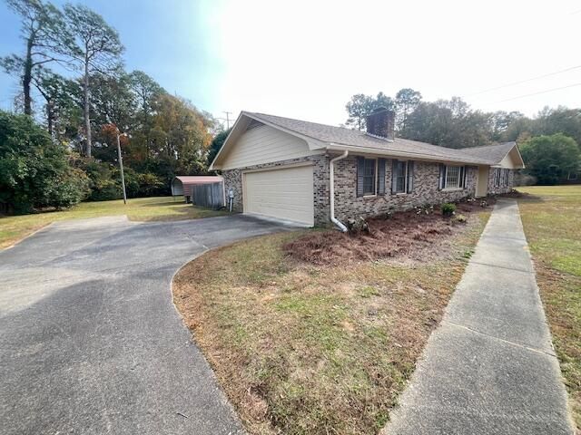 879 Twin Lakes Drive, Sumter, SC 29154