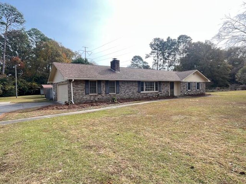 879 Twin Lakes Drive, Sumter, SC 29154