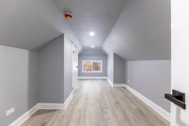 7545 S Rhodes Avenue, Chicago, IL 60619