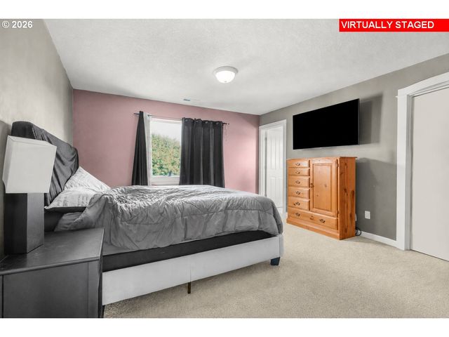 13648 GARDEN MEADOW Dr, Oregon City, OR 97045