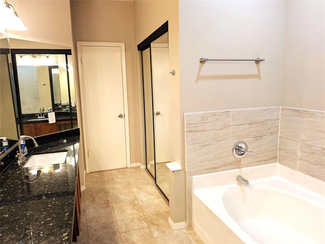 6635 Queensclub Dr Drive, Houston, TX 77069