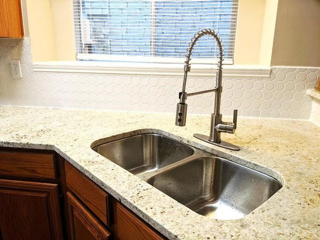 6635 Queensclub Dr Drive, Houston, TX 77069