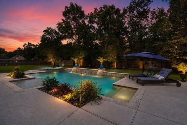 1202 Rocky Falls Lane, Huffman, TX 77336