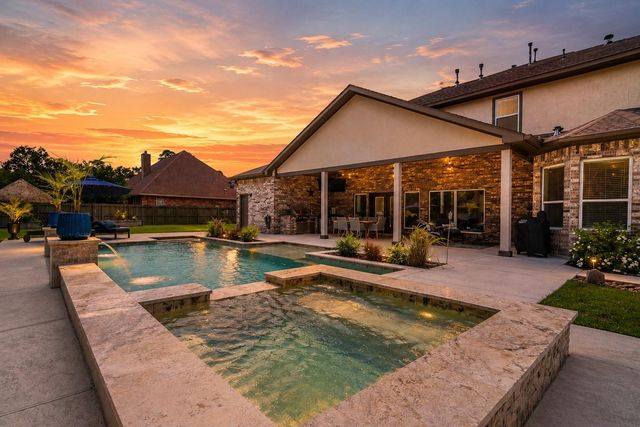 1202 Rocky Falls Lane, Huffman, TX 77336