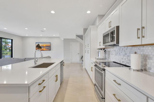 16608 Cove Road, Westlake, FL 33470
