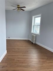 270-01 Hillside Avenue 2F, Floral Park, NY 11004