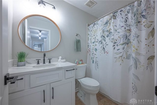 1409 Runnymeade Way, Beavercreek Twp, OH 45385