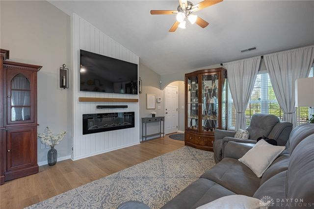 1409 Runnymeade Way, Beavercreek Twp, OH 45385