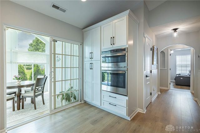1409 Runnymeade Way, Beavercreek Twp, OH 45385