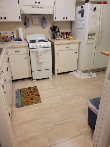 2302 Sunrise Boulevard 201, Fort Pierce, FL 34982