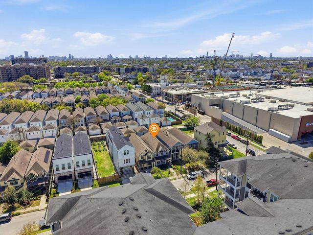 540 W 24th Street B, Houston, TX 77008