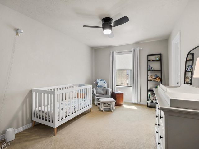 540 W 24th Street B, Houston, TX 77008