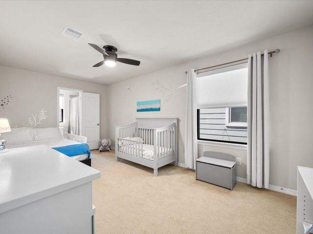 540 W 24th Street B, Houston, TX 77008