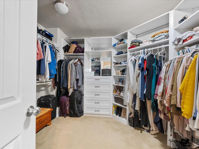 540 W 24th Street B, Houston, TX 77008