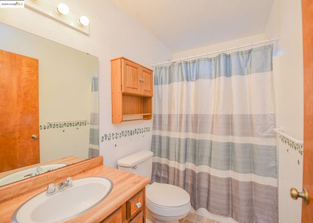 16460 Caddo Cir, Sonora, CA 95370