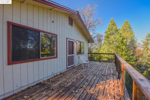 16460 Caddo Cir, Sonora, CA 95370