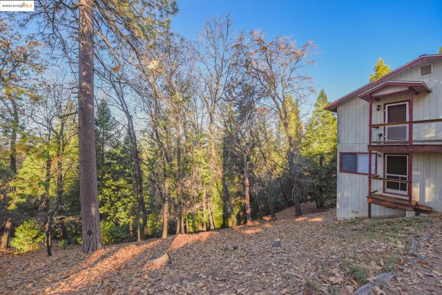 16460 Caddo Cir, Sonora, CA 95370