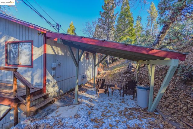 16460 Caddo Cir, Sonora, CA 95370