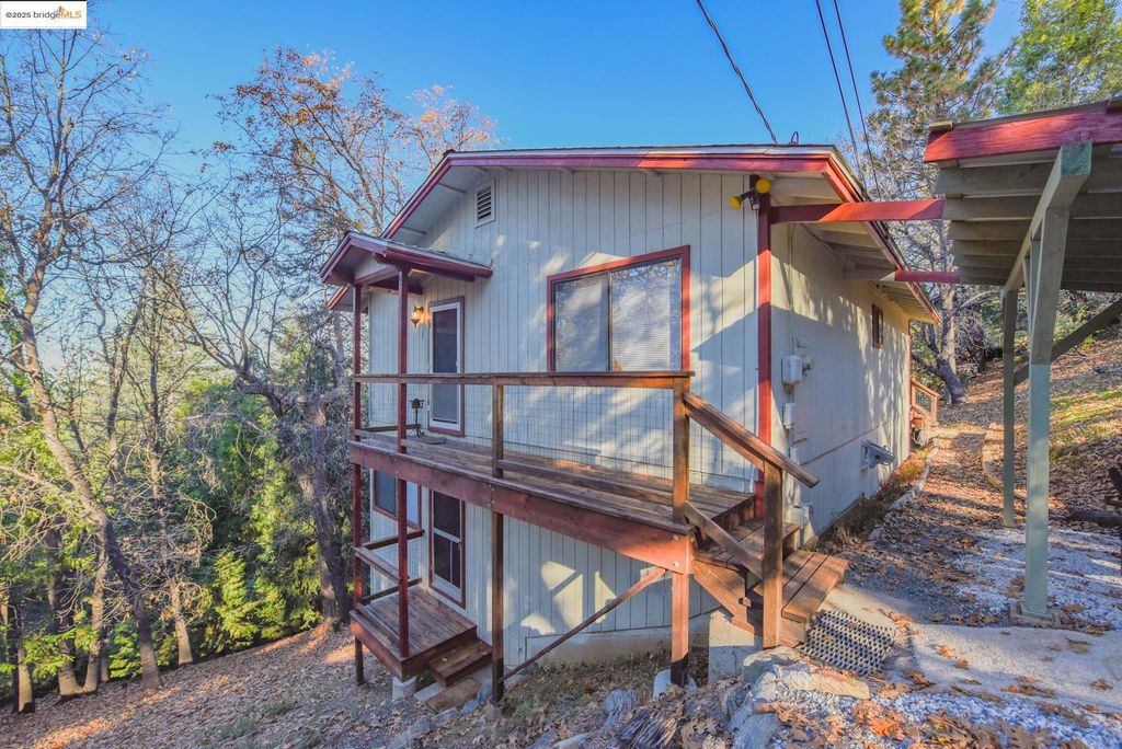 16460 Caddo Cir, Sonora, CA 95370