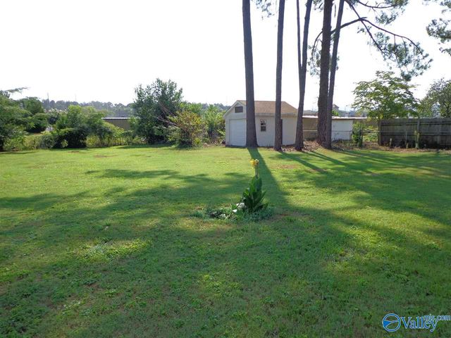 7705 Holland Drive, Huntsville, AL 35802