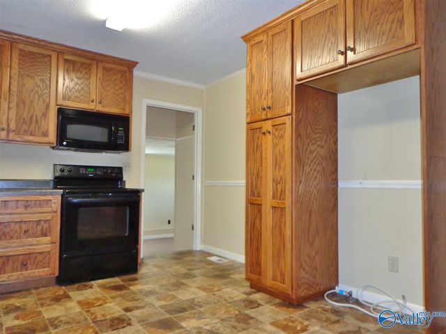 7705 Holland Drive, Huntsville, AL 35802