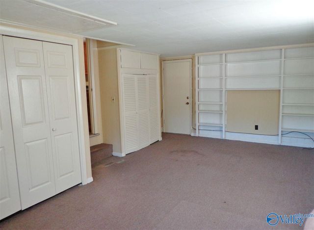 7705 Holland Drive, Huntsville, AL 35802