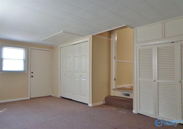 7705 Holland Drive, Huntsville, AL 35802