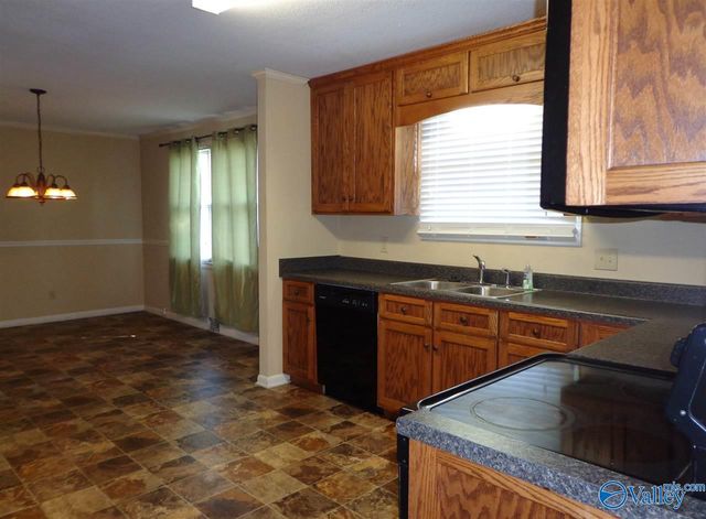 7705 Holland Drive, Huntsville, AL 35802