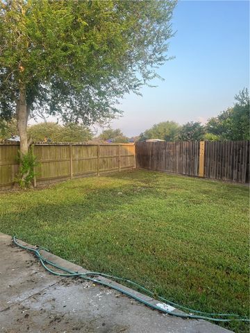 2325 Light Wind Dr, Corpus Christi, TX 78414