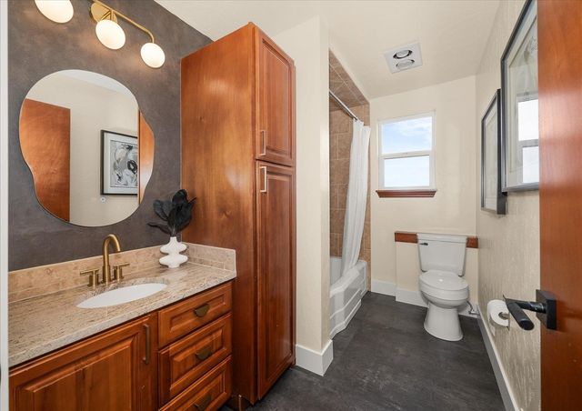 13528 W Medical Lake 4 Lakes Rd, Cheney, WA 99004