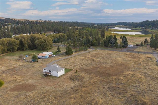 13528 W Medical Lake 4 Lakes Rd, Cheney, WA 99004