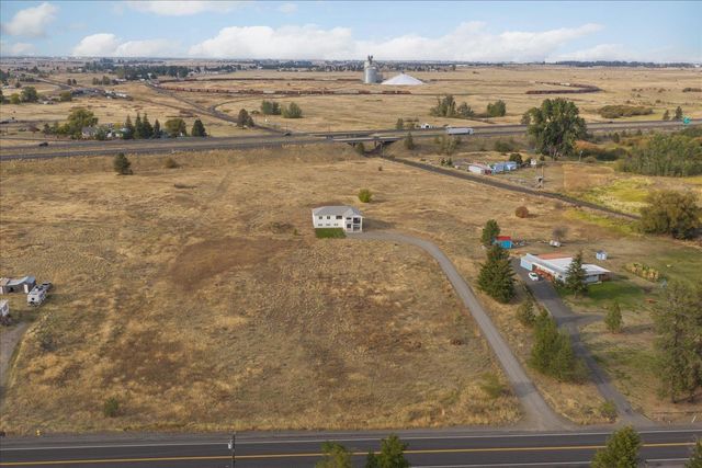 13528 W Medical Lake 4 Lakes Rd, Cheney, WA 99004