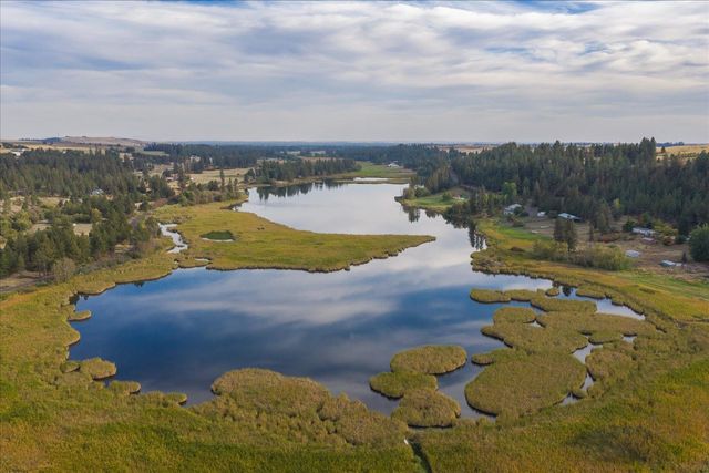 13528 W Medical Lake 4 Lakes Rd, Cheney, WA 99004