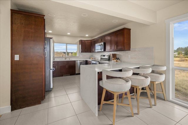 13528 W Medical Lake 4 Lakes Rd, Cheney, WA 99004