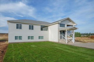 13528 W Medical Lake 4 Lakes Rd, Cheney, WA 99004