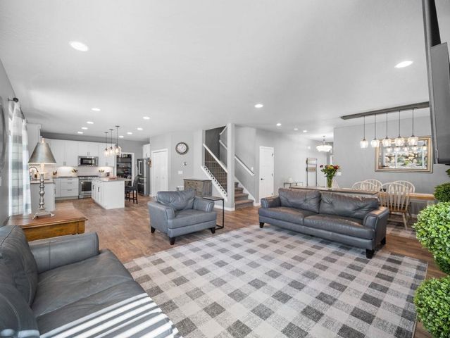 1816 S Ridgetop Dr, Spokane Valley, WA 99016