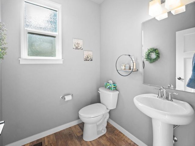 1816 S Ridgetop Dr, Spokane Valley, WA 99016