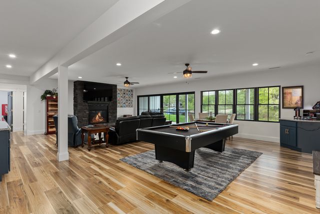 10028 E Pineridge Drive, Effingham, IL 62401