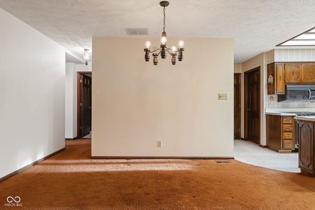 32 Al Mar Court, Bargersville, IN 46106