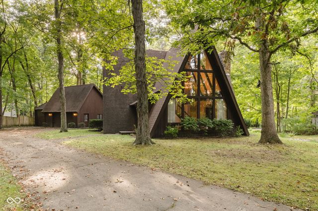 32 Al Mar Court, Bargersville, IN 46106