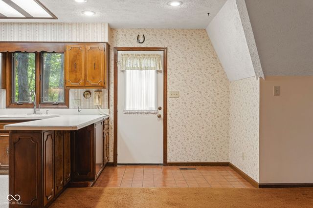 32 Al Mar Court, Bargersville, IN 46106