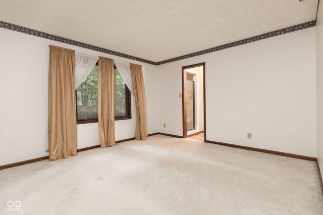 32 Al Mar Court, Bargersville, IN 46106