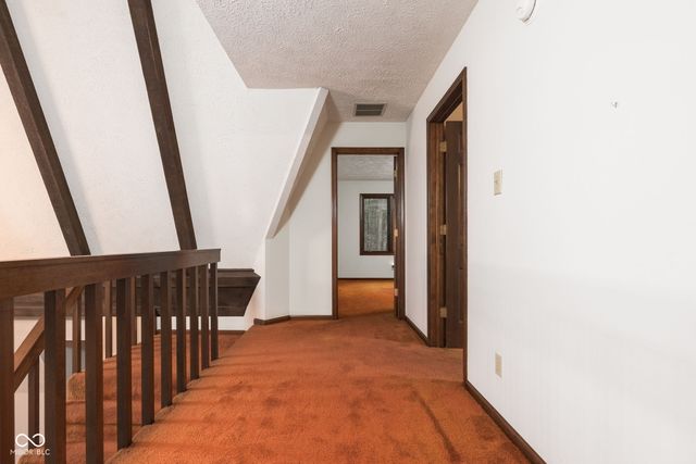 32 Al Mar Court, Bargersville, IN 46106